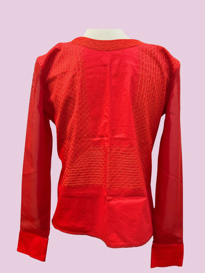 Blusa artesanal de cadenilla fina con manga larga rojo