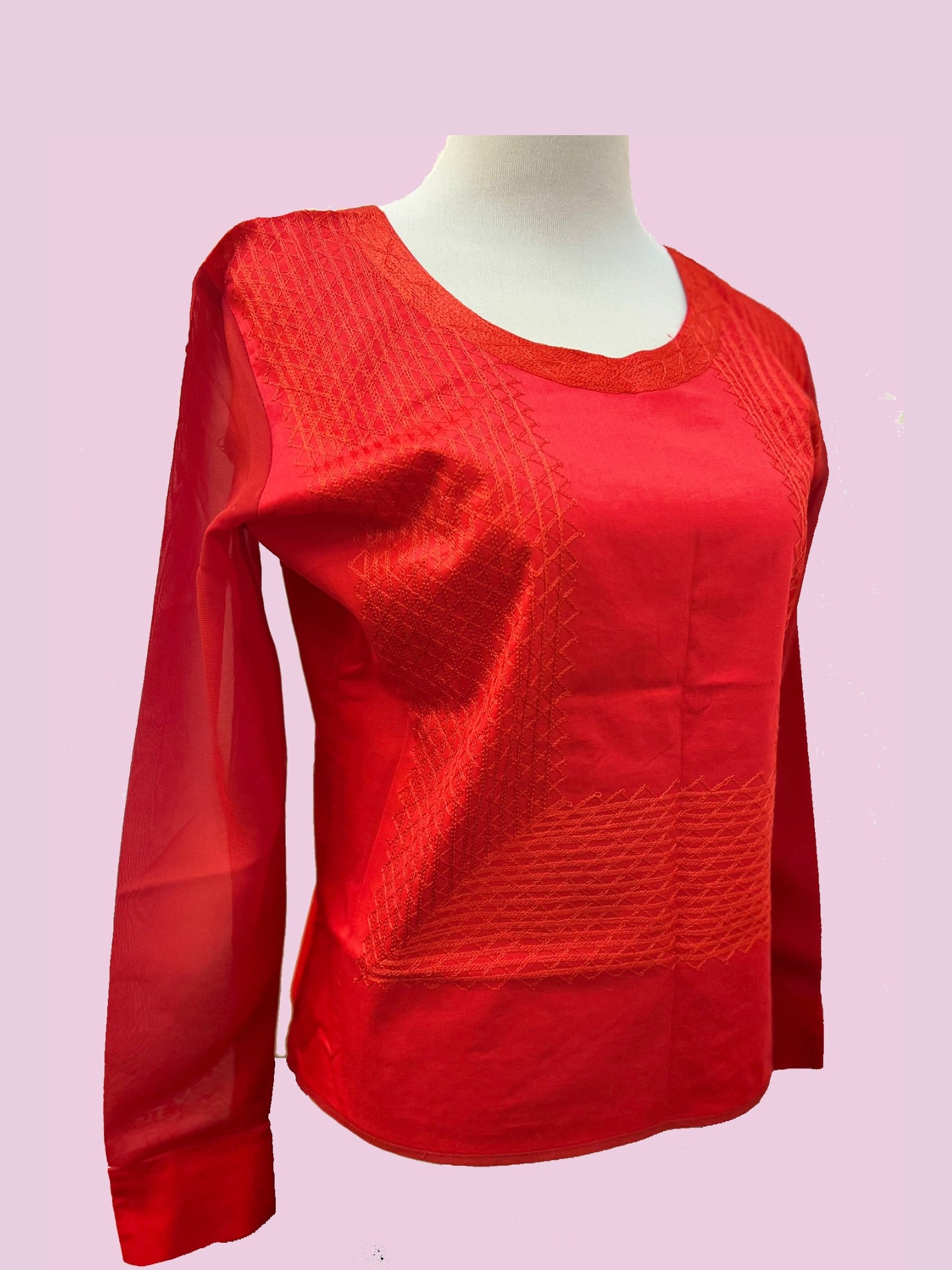 Blusa artesanal de cadenilla fina con manga larga rojo