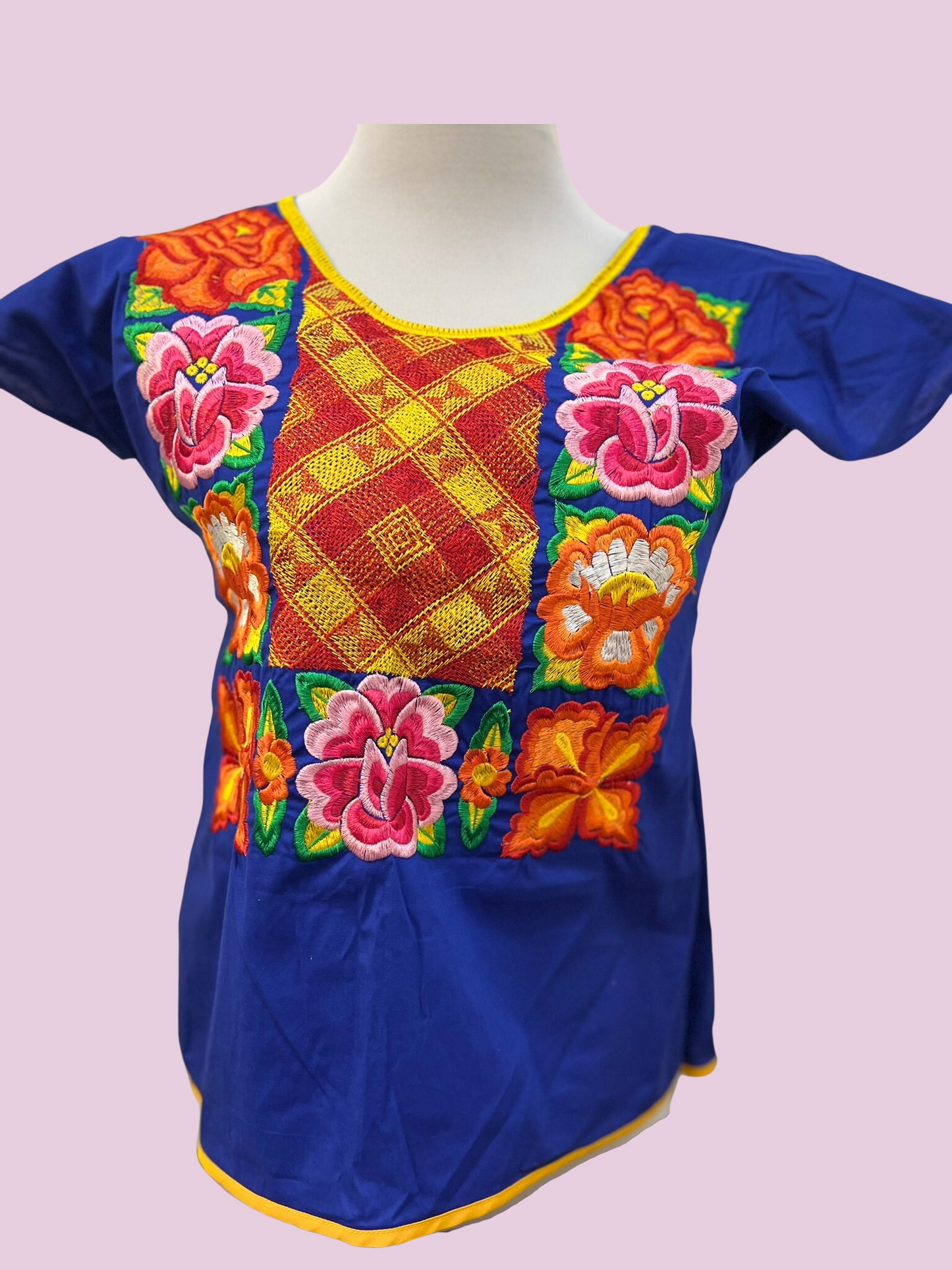 Blusa con flores y tejido tipo cadenilla