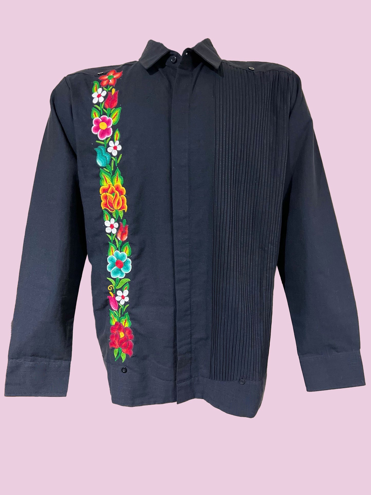 Guayabera Floral del Istmo, negra de lino