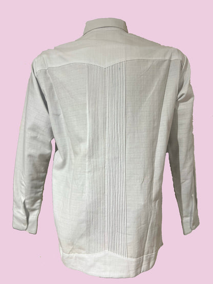 Guayabera de Lino Blanca al Estilo Yucateco: Un Elegante Clásico