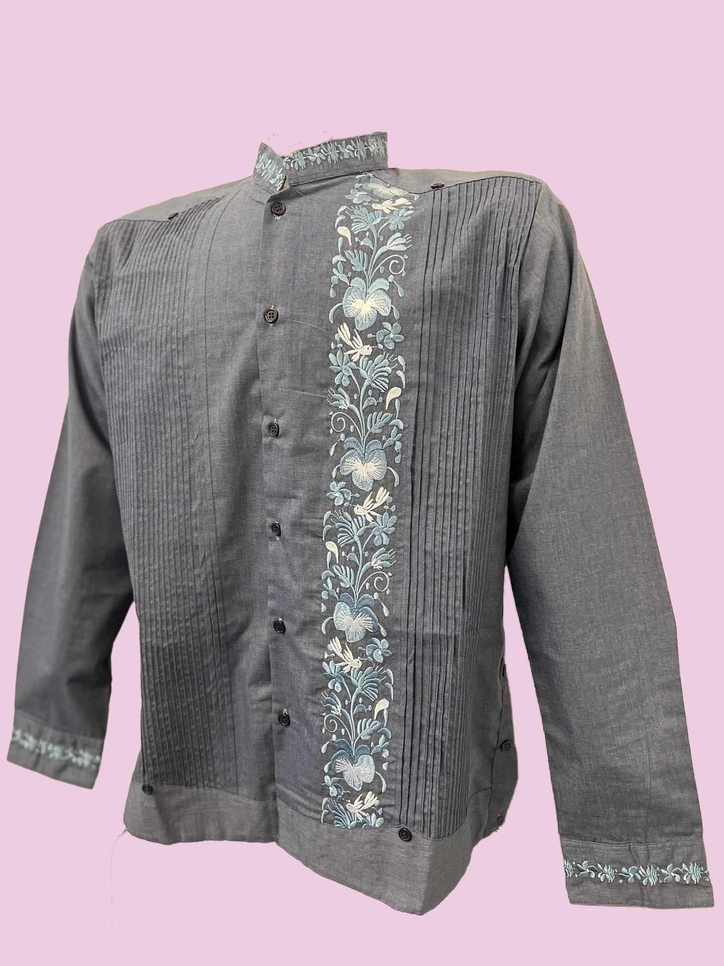 Guayabera diseño de colibrí