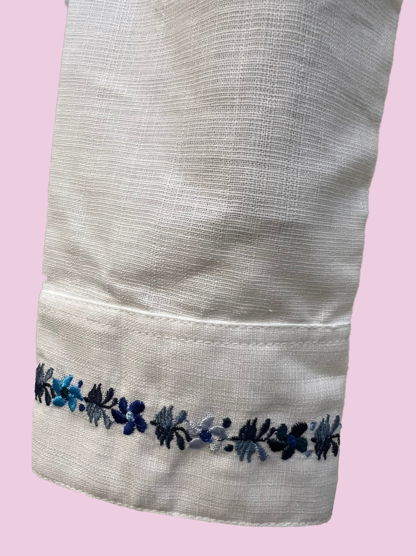 Guayabera diseño de colibrí